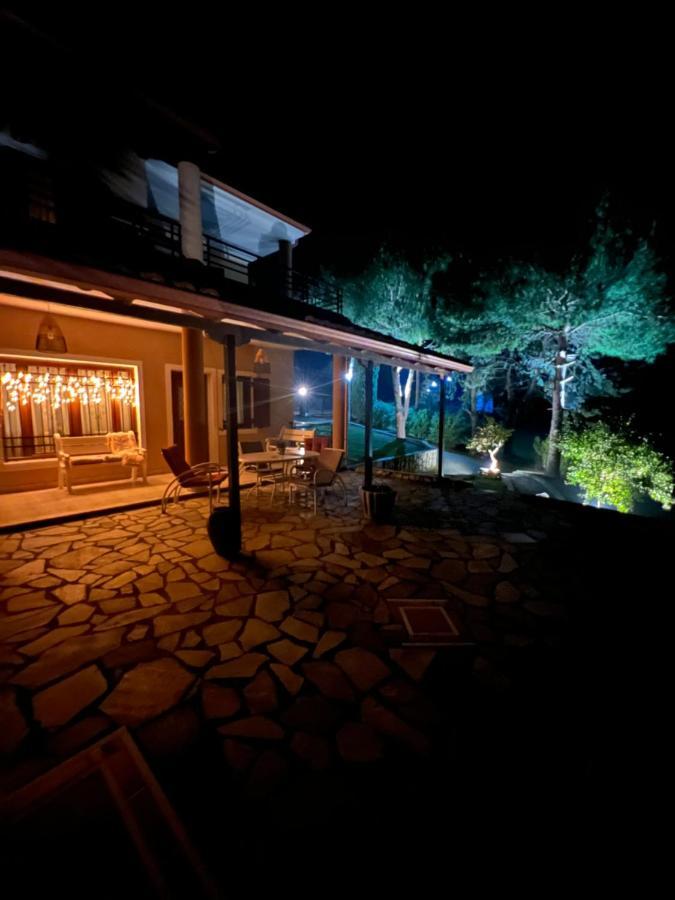 House In The Woods Apartment คาร์ดิทซา ภายนอก รูปภาพ
