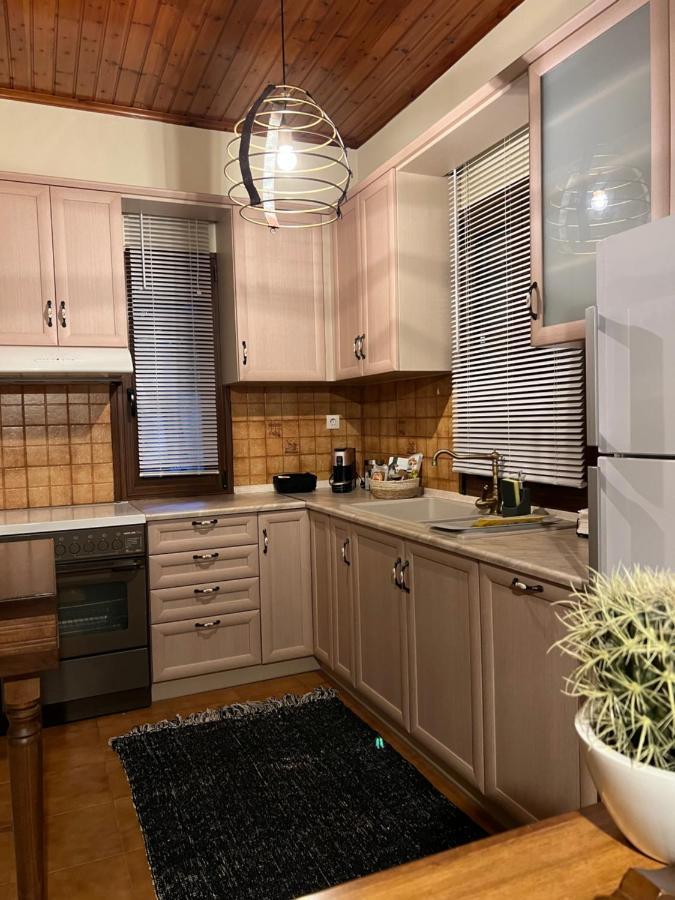 House In The Woods Apartment คาร์ดิทซา ภายนอก รูปภาพ
