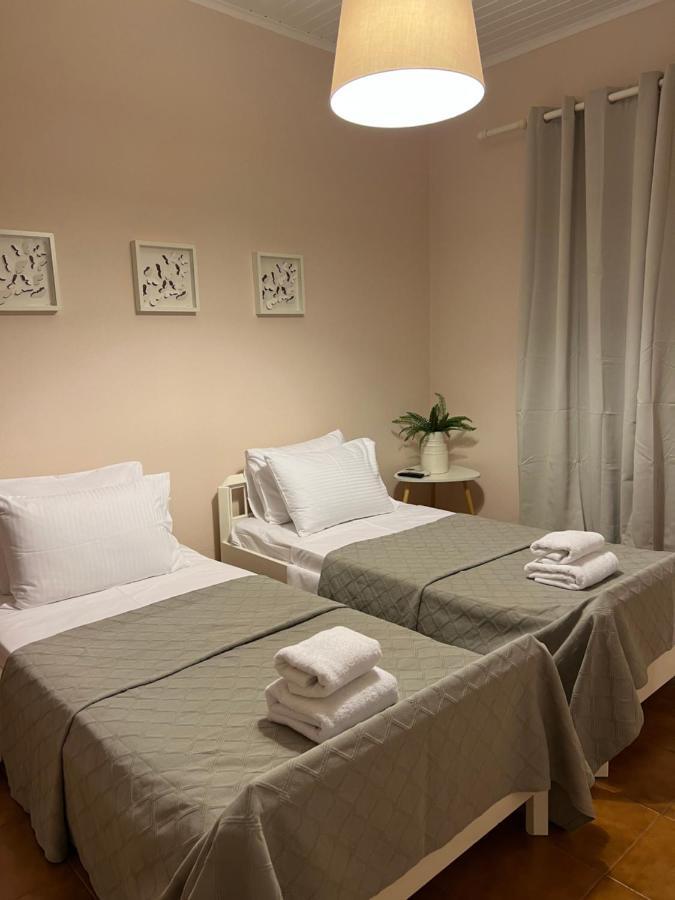 House In The Woods Apartment คาร์ดิทซา ภายนอก รูปภาพ